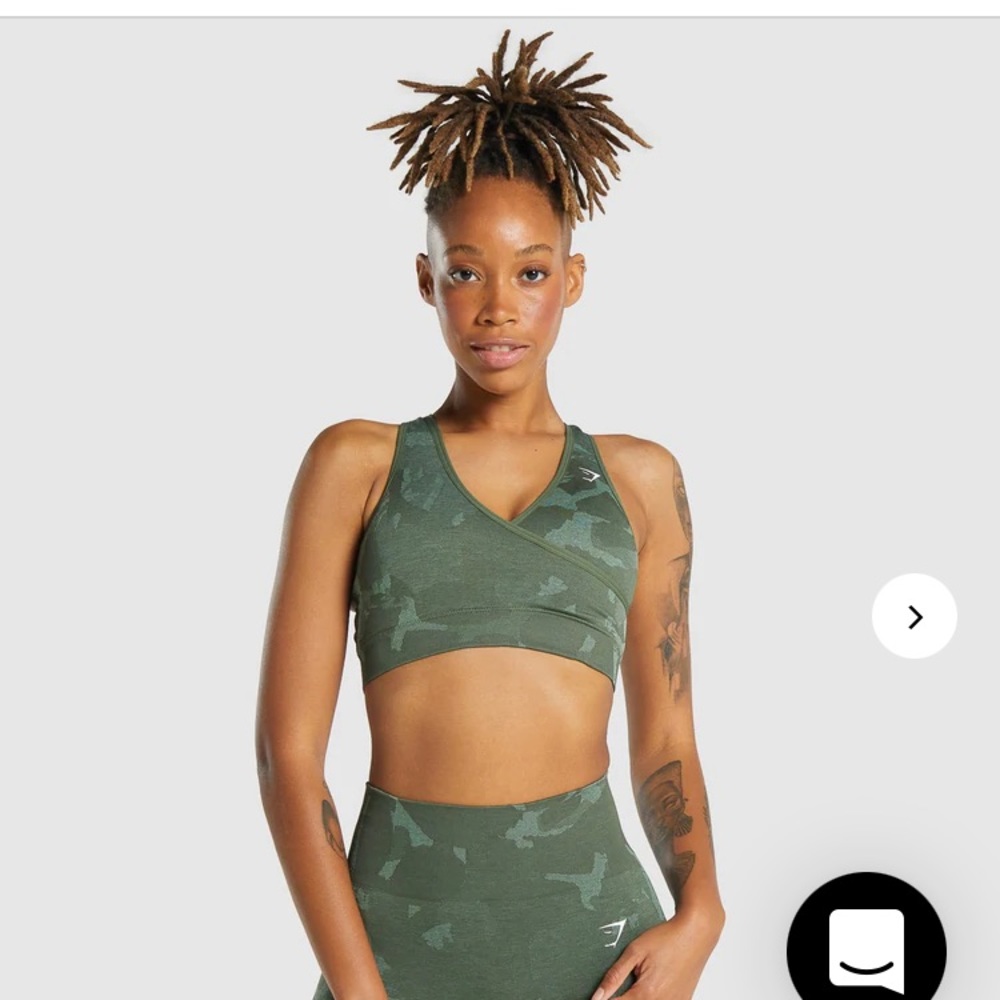 GYMSHARK Adapt Camo sports bra L.